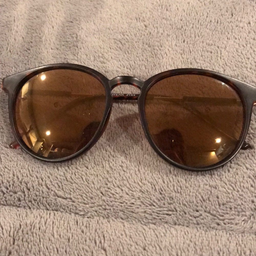 sunglasses